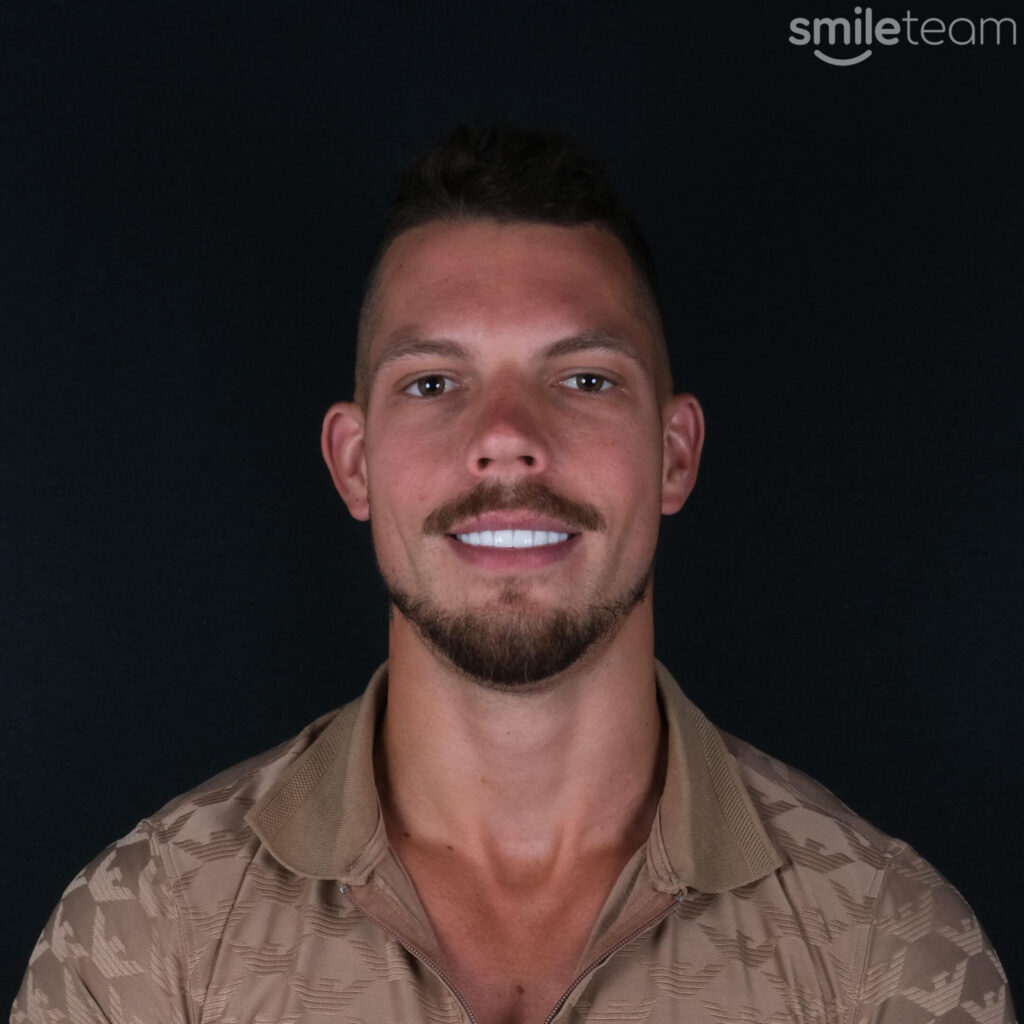 happy patient receiving dental treatment in turkey